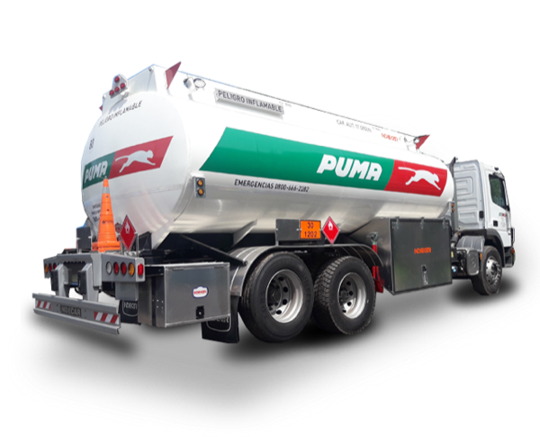 Tanque chasis INDECAR en librea de Puma Energy